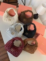 شنطة ميو ميو