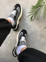 حذاء توري بورش