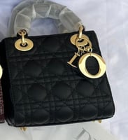 شنطة ليدي ديور