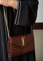 شنطة سان لوران انفلب