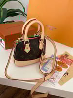 شنطة لويس فيتون بيبي الما ميني