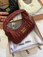 شنطة ميو ميو