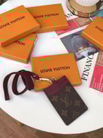 كارد هولدر لويس فيتون