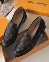 حذاء لويس فيتون