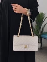 شنطة شانيل كلاسيك