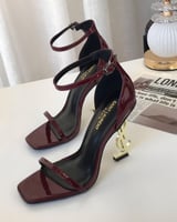 كعب سان لوران