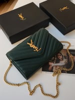 شنطة سان لوران انفلب