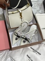 طقم سان لوران