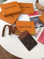 كارد هولدر لويس فيتون