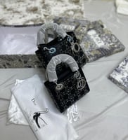 شنطة ديور كرستال