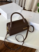 شنطة جاكيموس