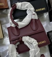 شنطة جاكيموس