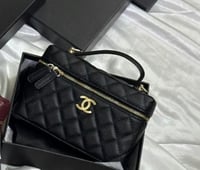 شنطة شانيل مكياج