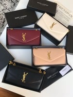 شنطة سان لوران