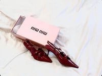 طقم توري بورش الأنيق شنطة وكعب