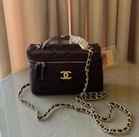 شنطة شانيل مكياج