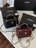 شنطة شانيل مكياج