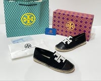 حذاء توري بورش