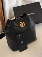 شنطة توري بورش