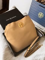 شنطة توري بورش