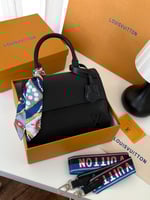 شنطة لويس فيتون كلوني