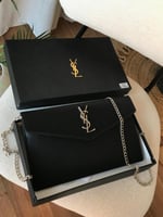 باوتش سان لوران مع ستراب