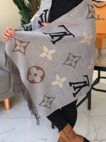 سكارف لويس فيتون