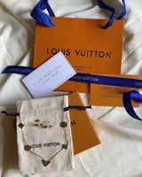 طقم لويس فيتون مع الملحقات