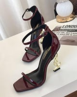 كعب سان لوران