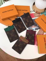 كارد هولدر لويس فيتون