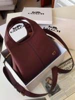 شنطة كوتش لانا