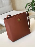 شنطة توري بورش