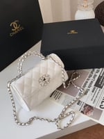 شنطة شانيل كيلي