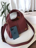 شنطة كوتش لانا