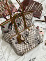 لوب نوار توت باق