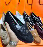 حذاء شانيل كلاسيك