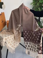 سكارف لويس فيتون