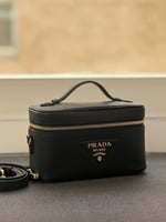 شنطة برادا عرض حصري