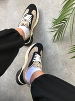 حذاء توري بورش