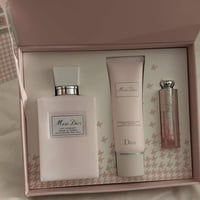 مجموعة مس ديور مع الملحقات