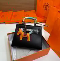 شنطة ارمي فضي