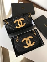 شنطة شانيل توت باق