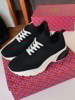 حذاء توري بورش