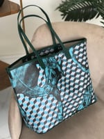 لوب نوار توت باق