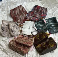 لوب نوار توت باق