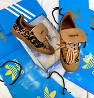 حذاء اديداس تايقر