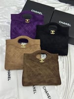 شنطة شانيل شوبنق مخمل