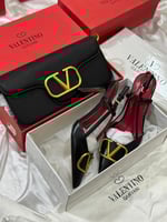 طقم فالنتينو الانيق شنطة وكعب