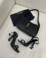 طقم سان لوران