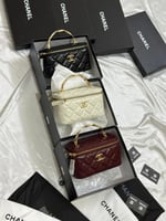 شنطة شانيل مكياج